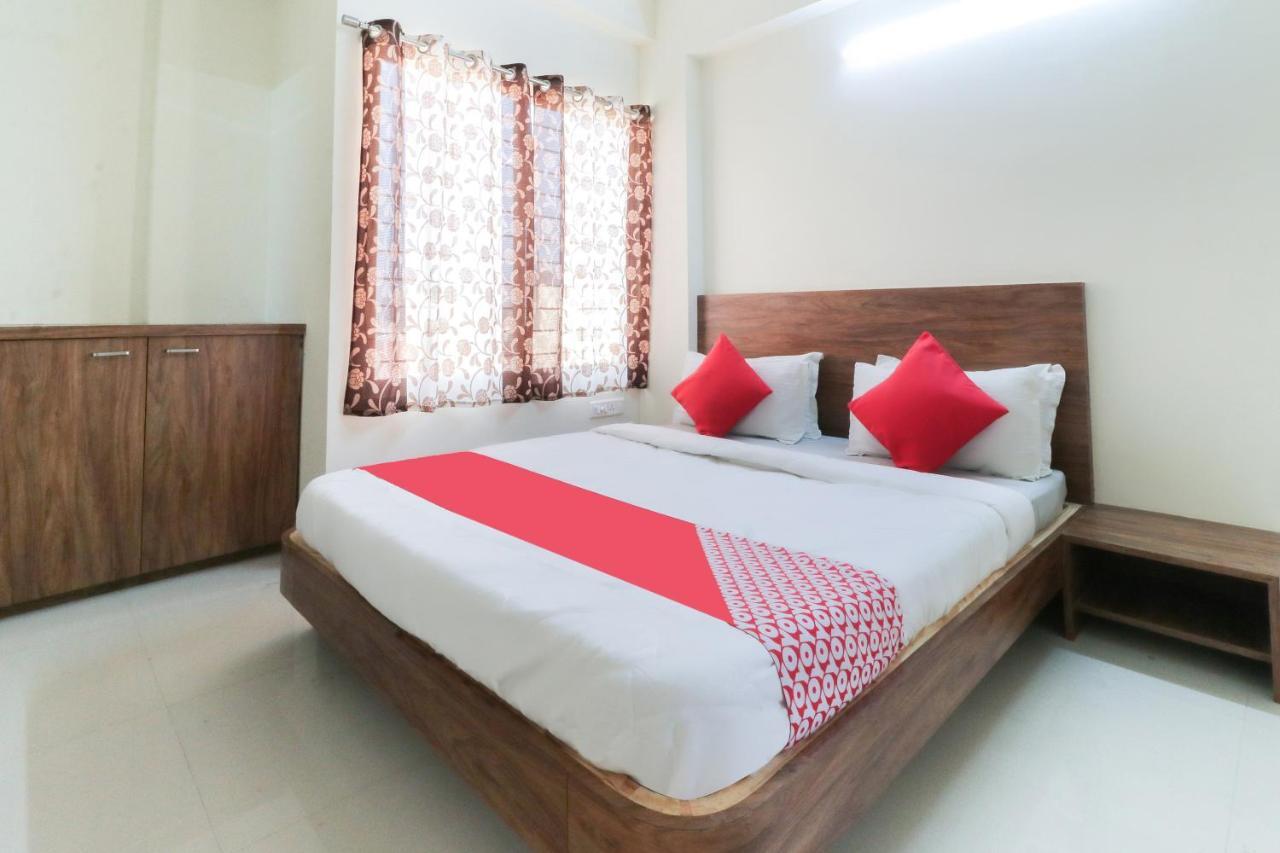Oyo 63903 Hotel Shree Ram Villa Dwārka エクステリア 写真