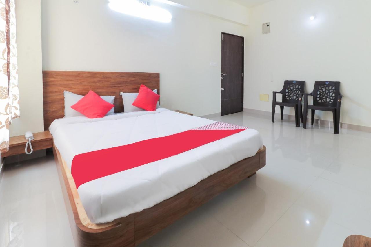 Oyo 63903 Hotel Shree Ram Villa Dwārka エクステリア 写真